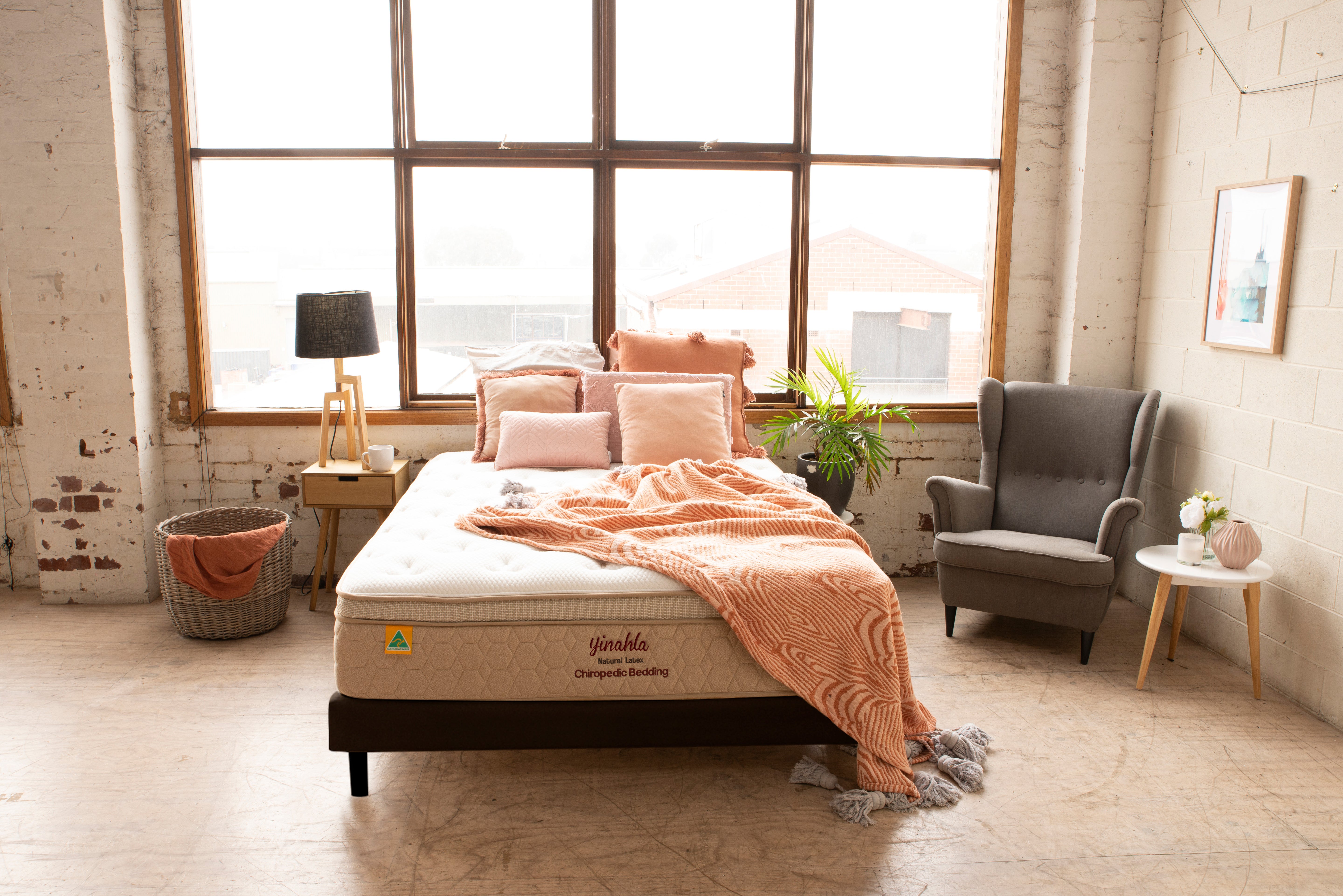 Yinahla Natural Latex Mattress & Bed Base Ensemble