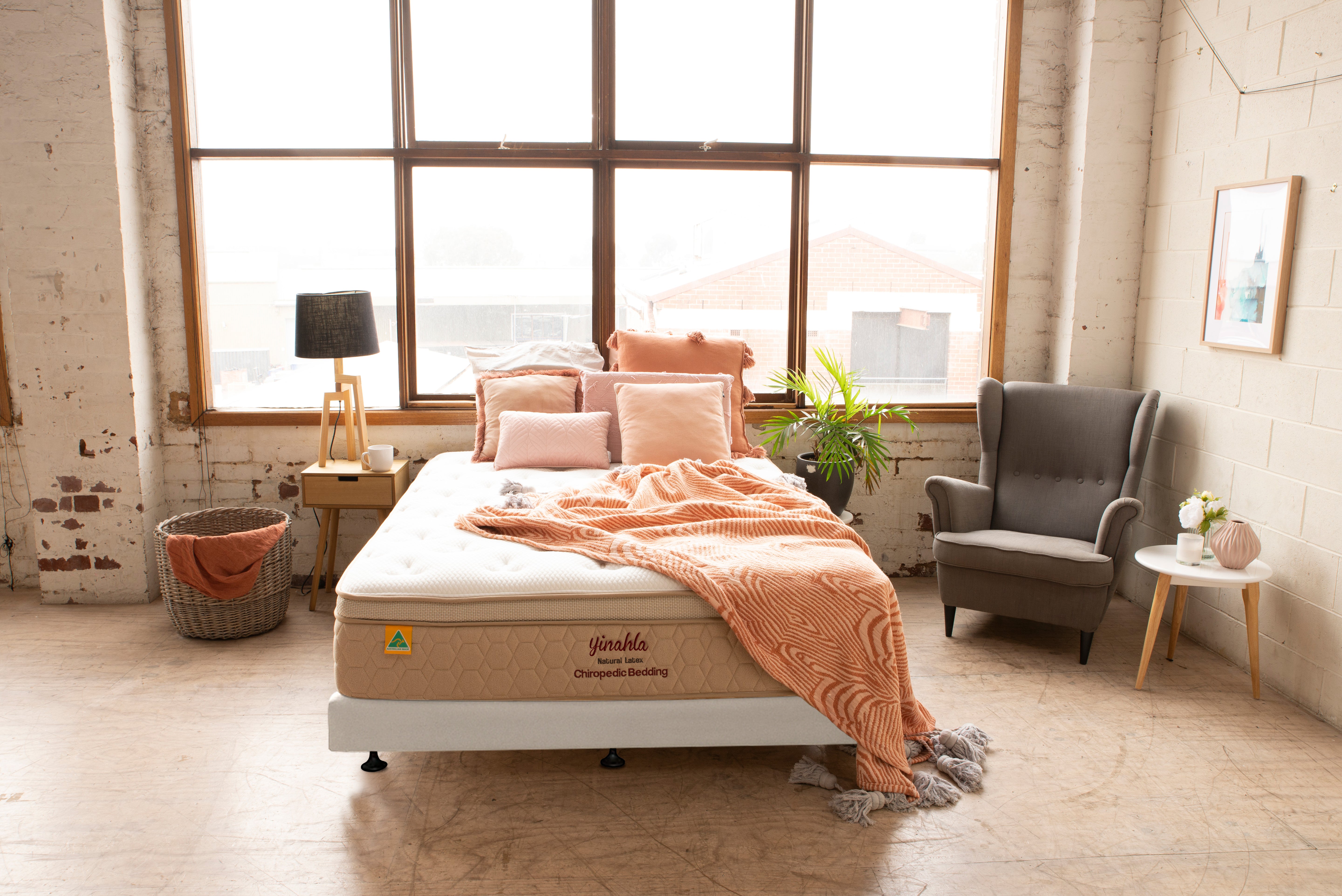 Yinahla Natural Latex Mattress & Bed Base Ensemble