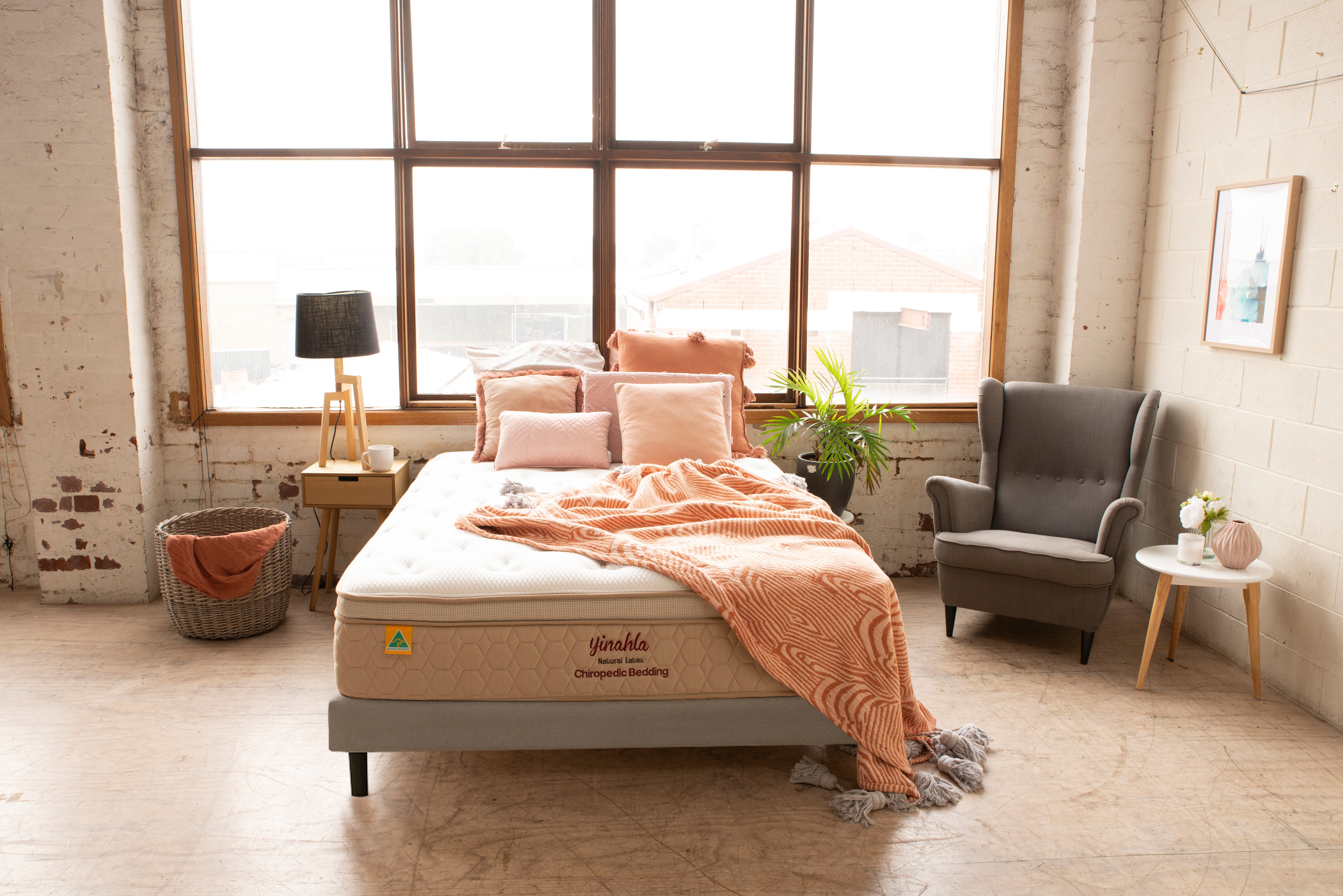 Yinahla Natural Latex Mattress & Bed Base Ensemble