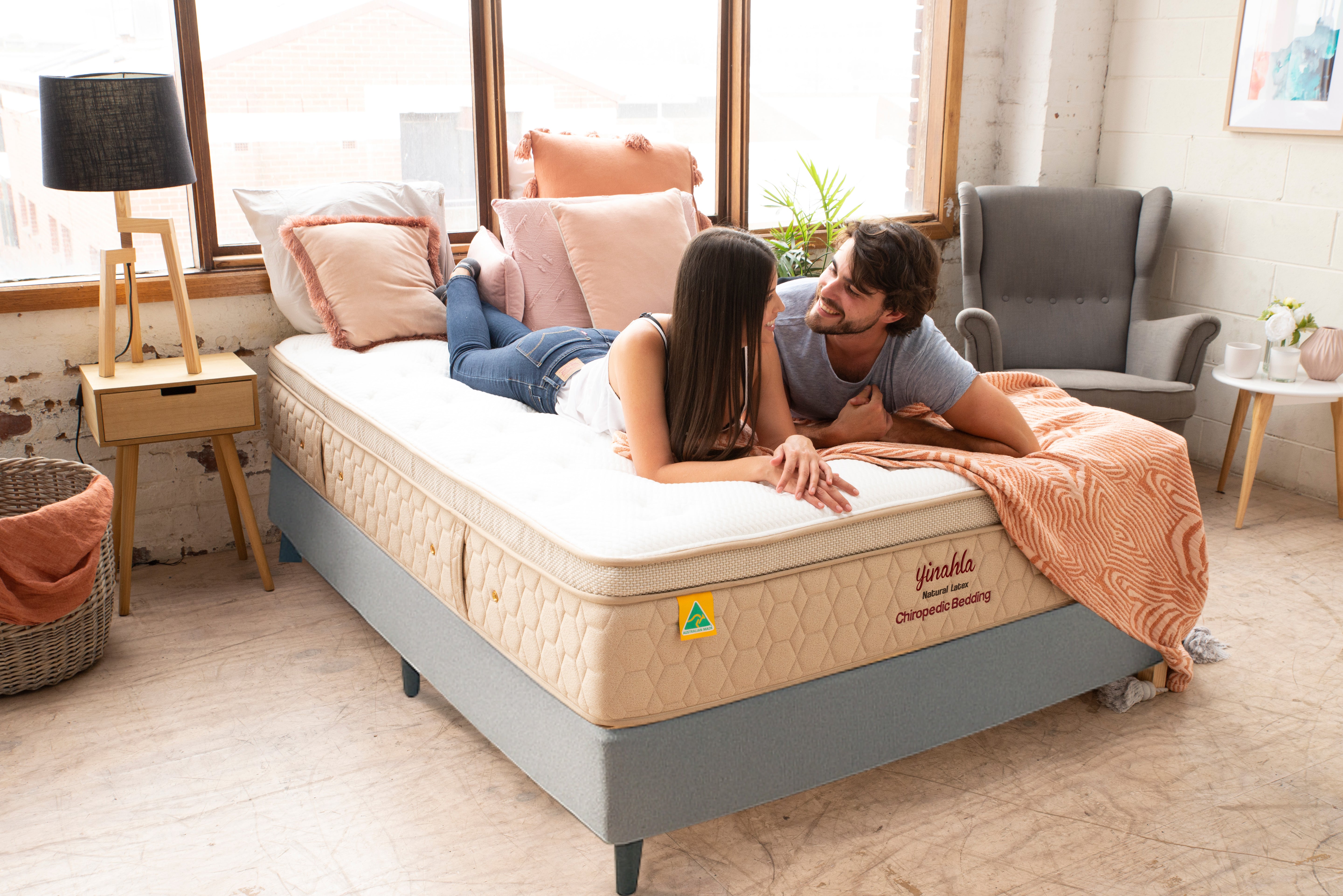 Yinahla Natural Latex Mattress & Bed Base Ensemble