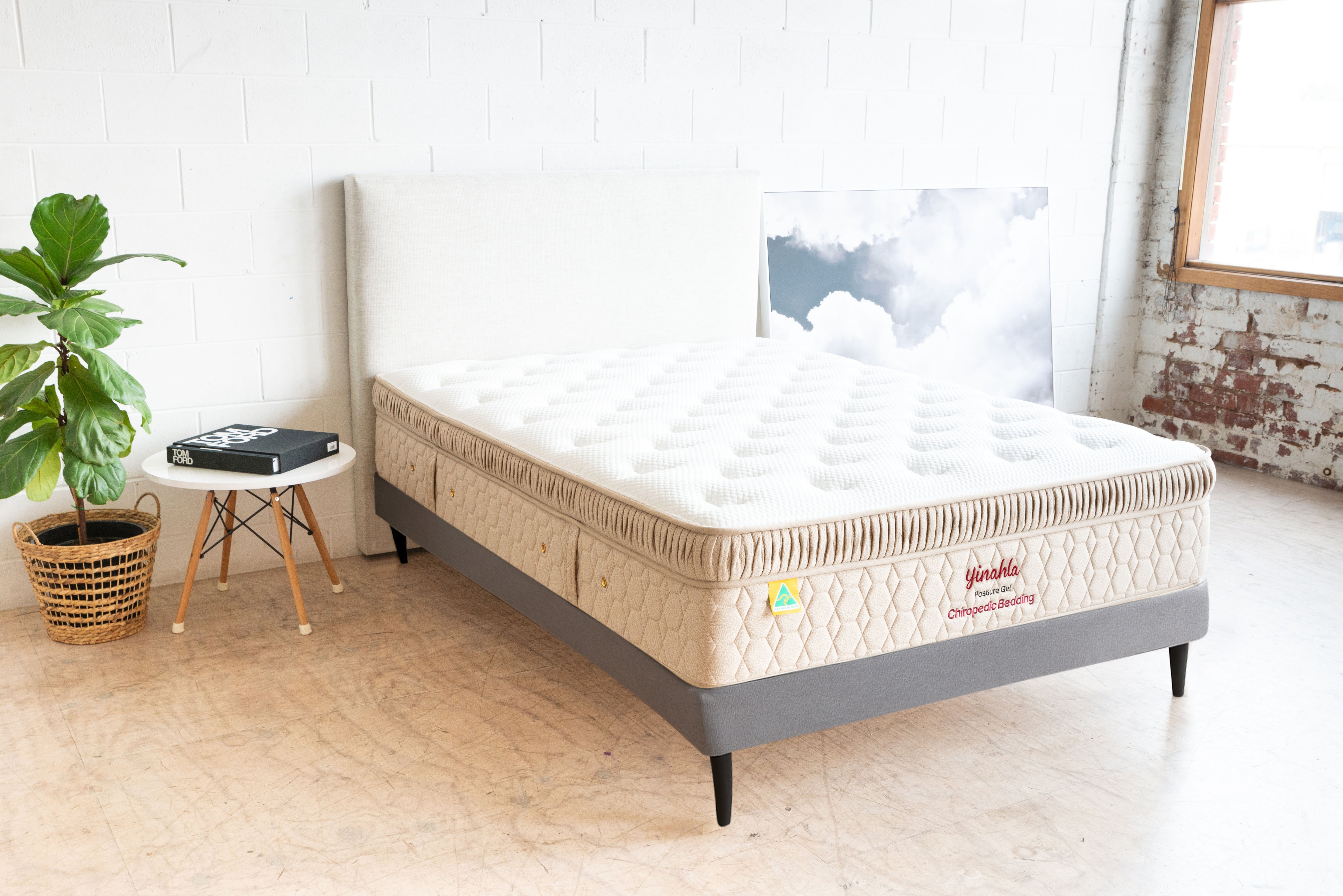 Yinahla Posture Cloud Gel Mattress & Bed Base Ensemble