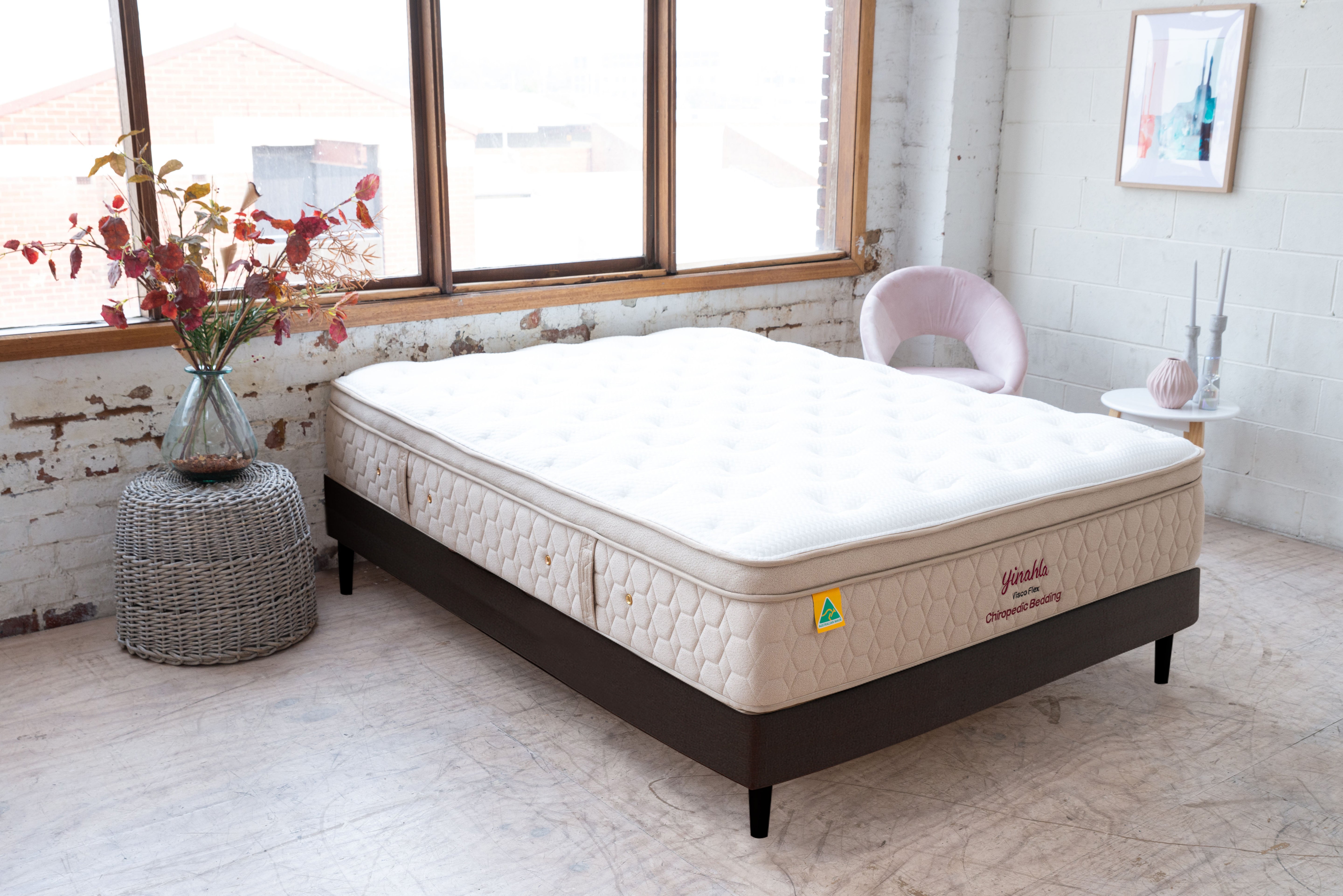 Yinahla Visco Flex Mattress & Bed Base Ensemble